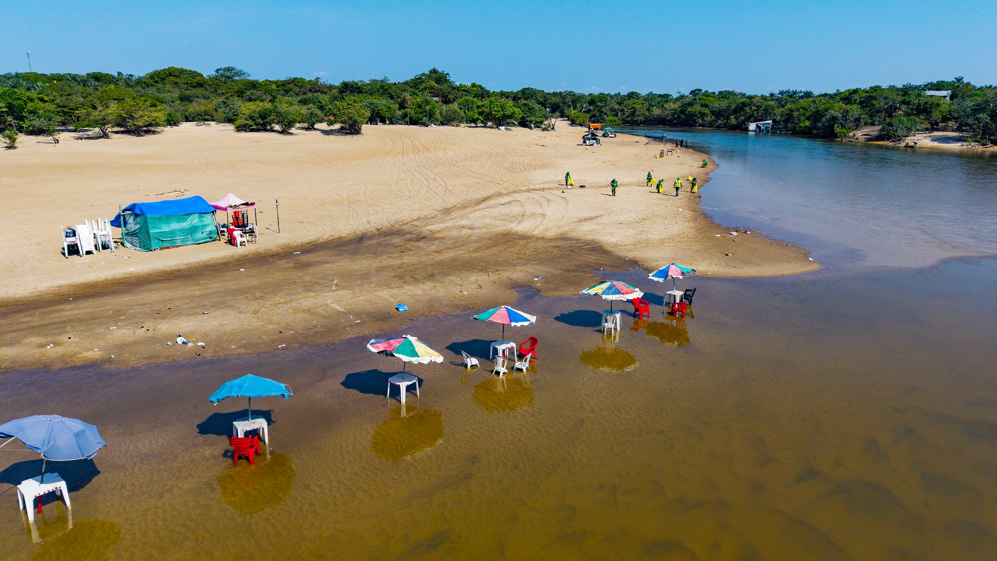 1787623535 197 Prefeitura intensifica limpeza de praias e rios em Boa Vista