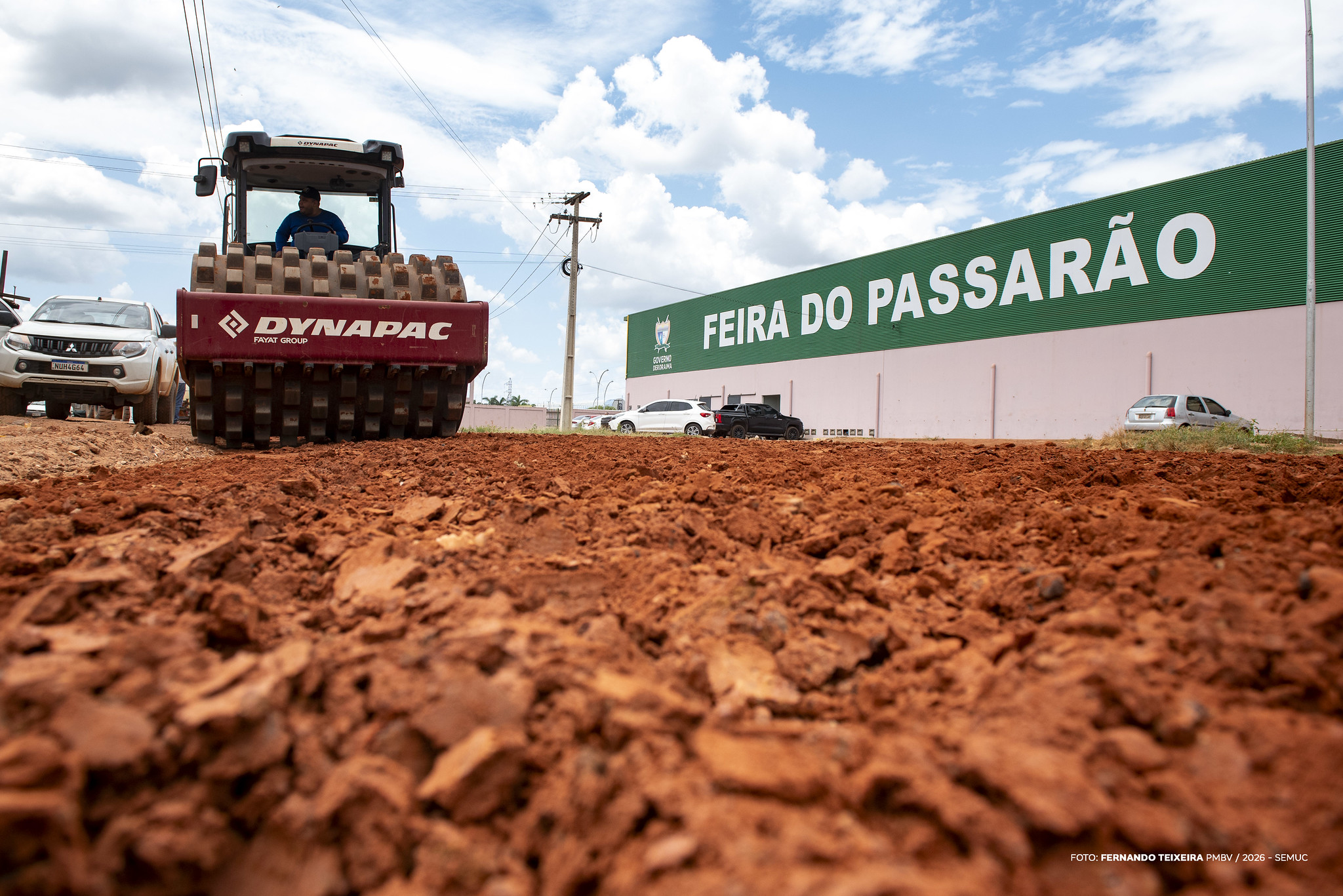 1787854876 942 Boa Vista inicia asfaltamento da Rua Vovo Julia no Caimbe