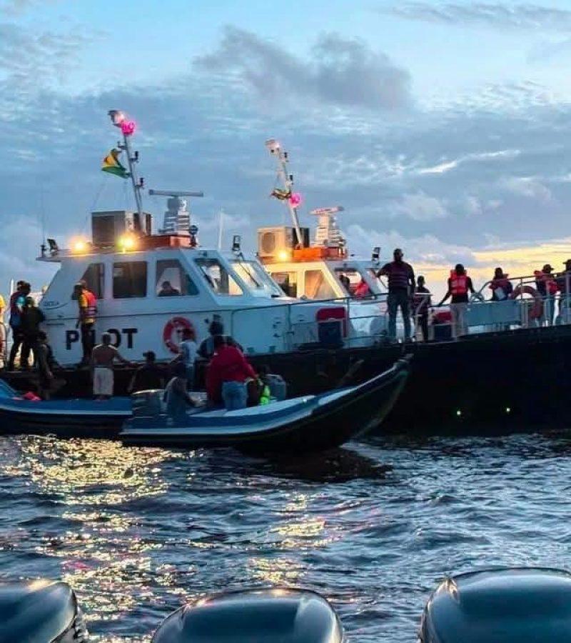 Operação de busca após o naufrágio da balsa MV Barima na Guiana