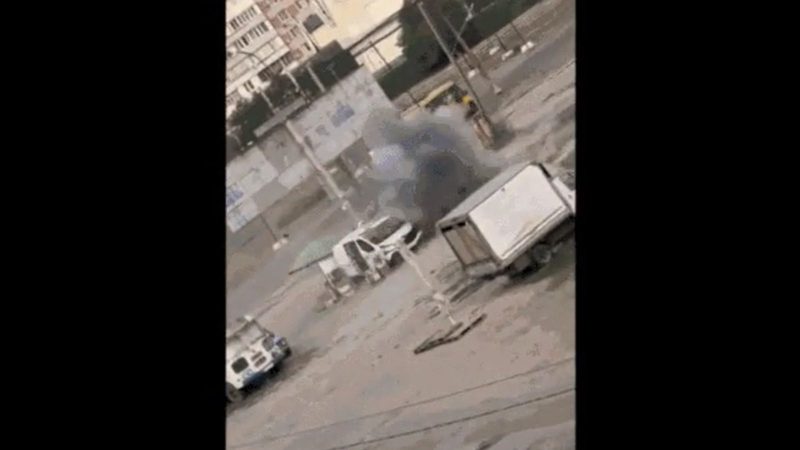 Vídeo viral mostra drone perseguindo um civil e explodindo na Ucrânia; homem sobrevive