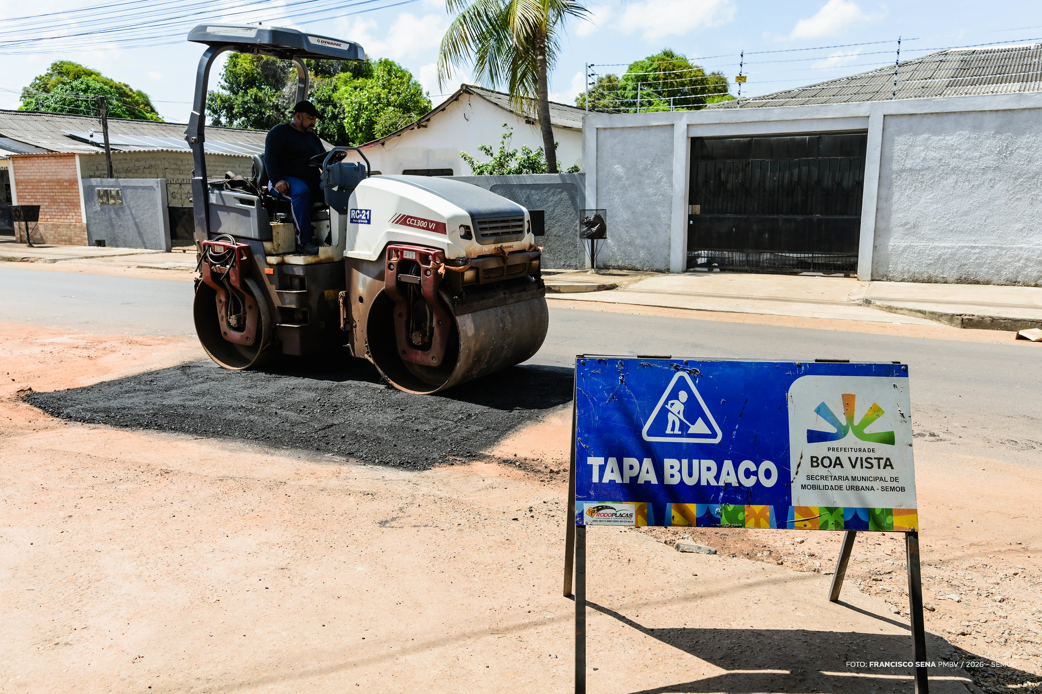 1788375759 83 Operacao Tapa Buraco recupera vias do Asa Branca