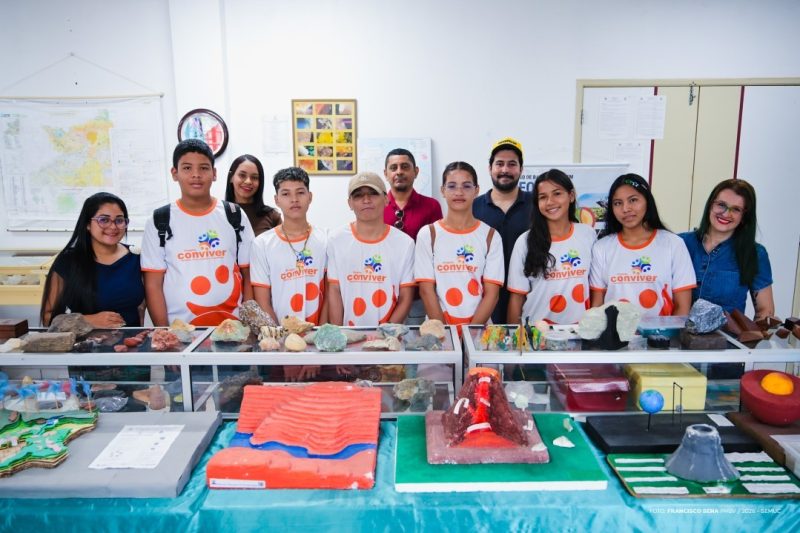 Grupo do Conviver visita UFRR e aprende sobre solo roraimense 1 151026