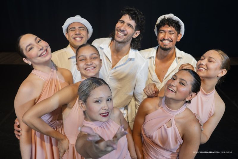 Espetáculo "Praça XV": dança e teatro sobre o samba raiz 1 55564341395 0bfc402970 k