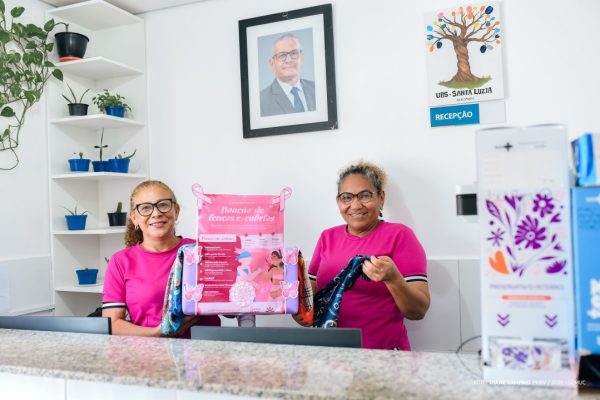 Doação de cabelos e lenços para pacientes com câncer 29 55575001128 8c100fd4a9 k