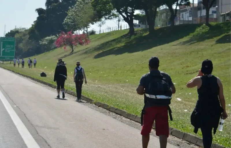 PRF reforca policiamento nas rodovias durante romarias de Aparecida e.webp